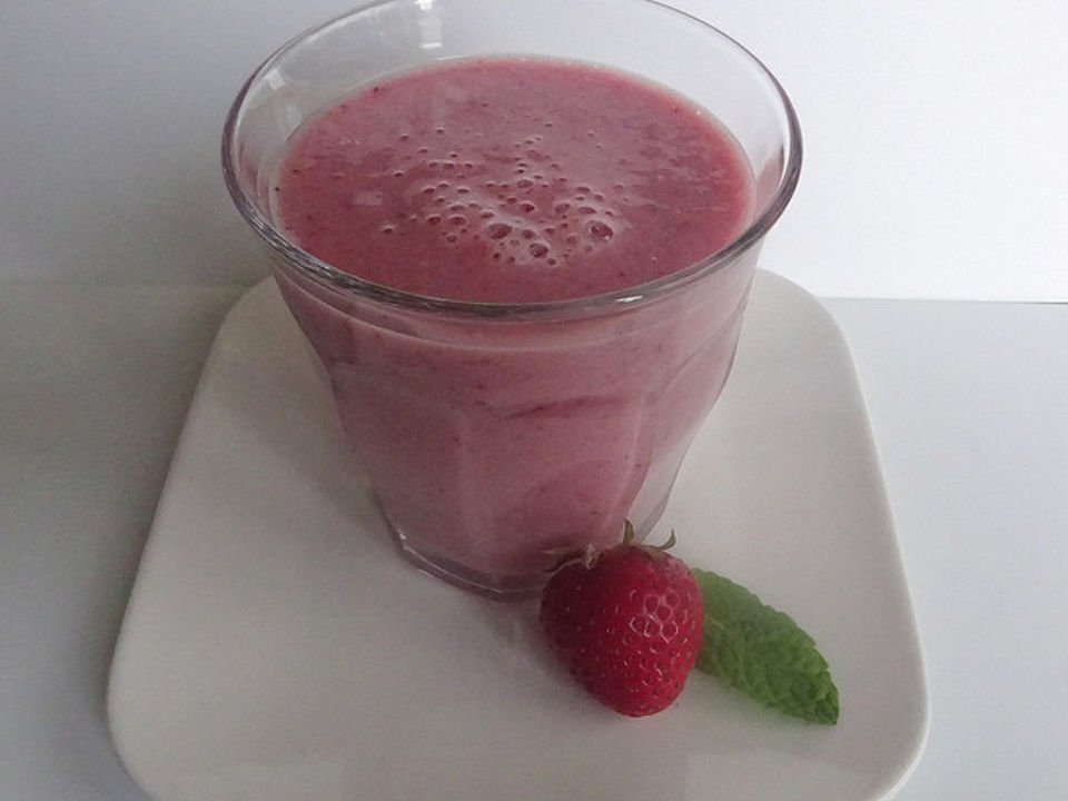 Erdbeer-Bananen-Proteinshake mit Zimtnote von Vikingdragon| Chefkoch