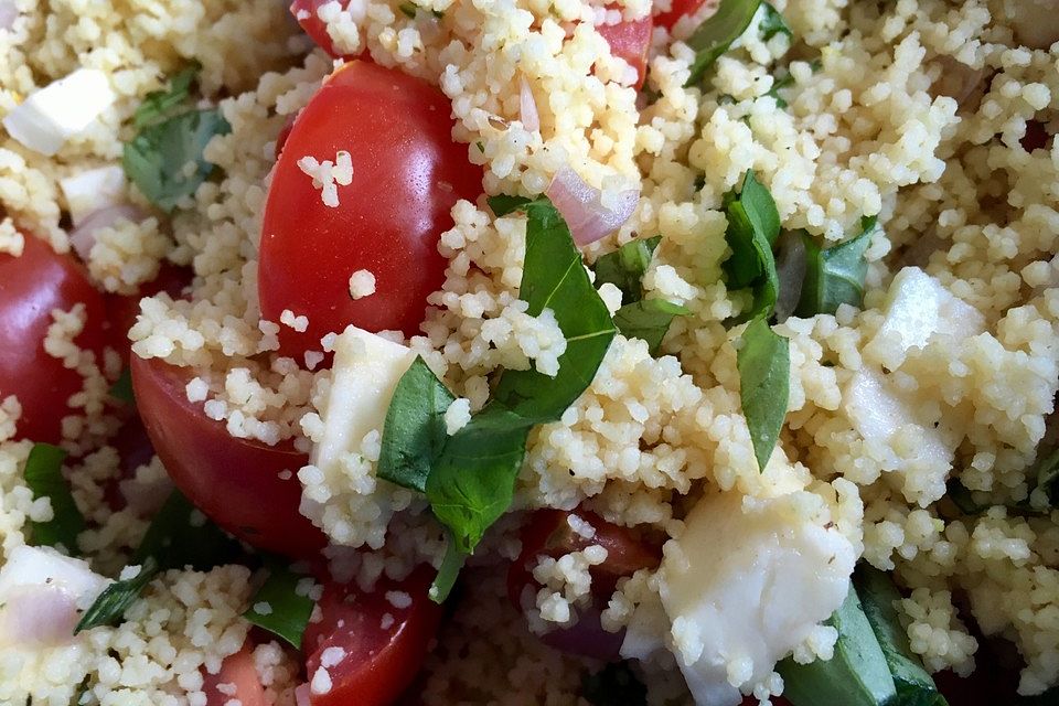 Couscous - Salat mit Tomaten & Mozarella