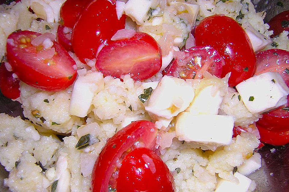 Couscous - Salat mit Tomaten & Mozarella