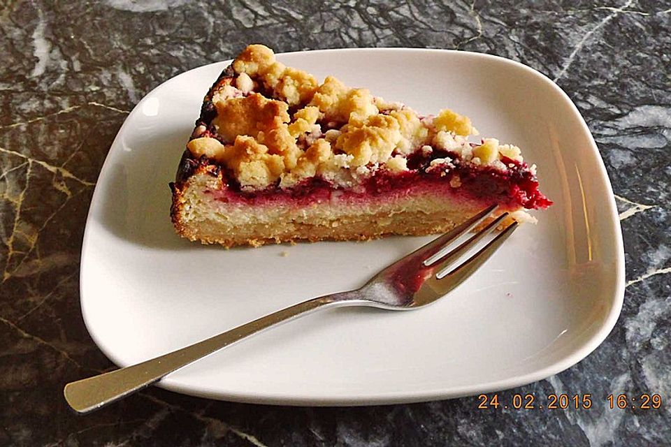 Himbeerkuchen mit Quark und Streuselteig