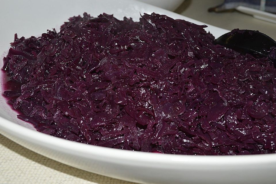 Omas Apfel-Rotkohl