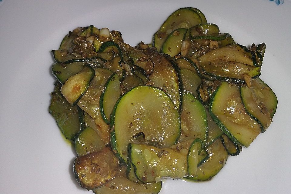 Marinierte Zucchini in Balsamico