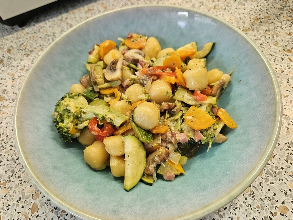 Gnocchi-Gemüse-Pfanne von angimaus| Chefkoch Gnocchi-Gemüse-Pfanne von angimaus| Chefkoch