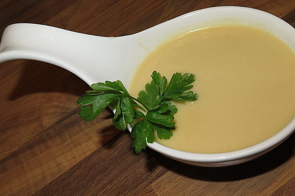 Kohlrabi-Käse-Kartoffel-Suppe