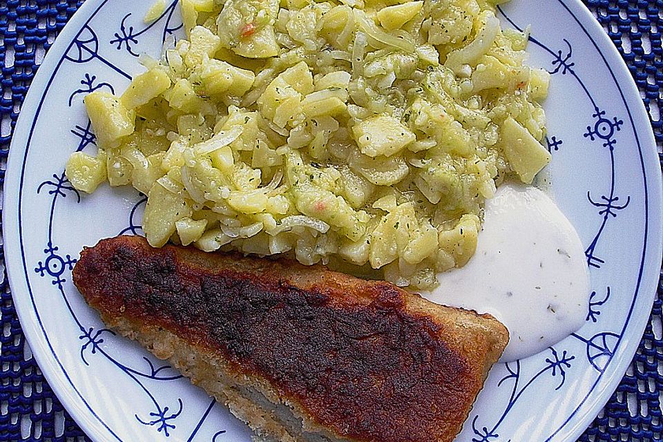 Bayrischer Kartoffelsalat mit Gurke