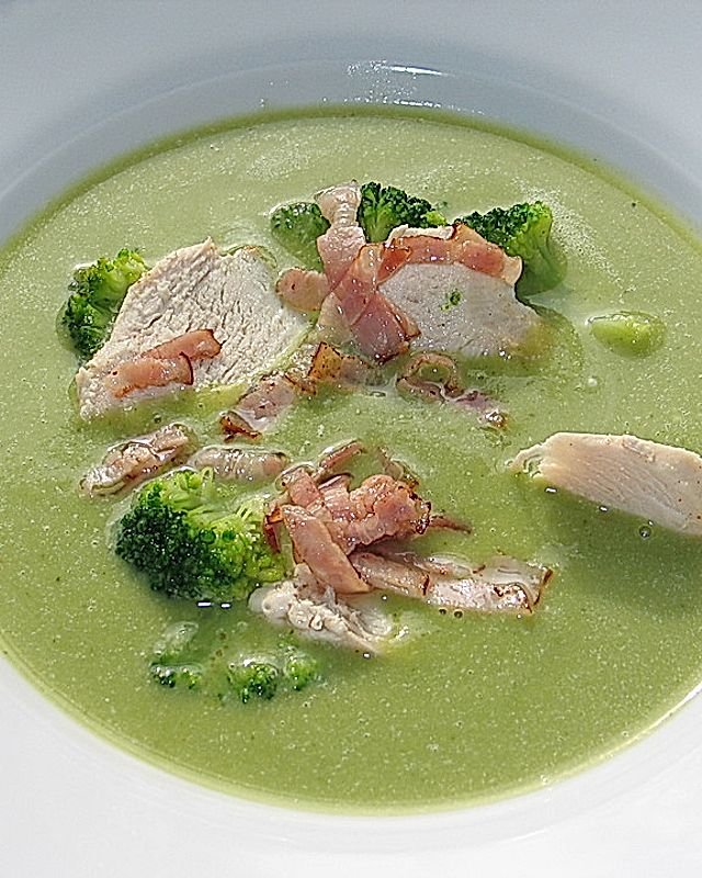 Brokkoli-Hühnchen-Suppe mit Bacon