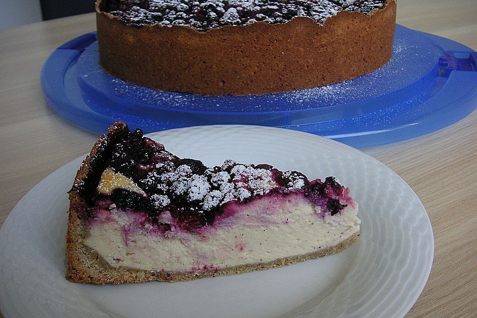 Frischkäsekuchen mit Beeren