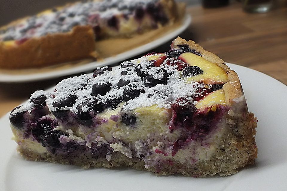 Frischkäsekuchen mit Beeren