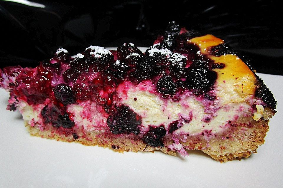 Frischkäsekuchen mit Beeren