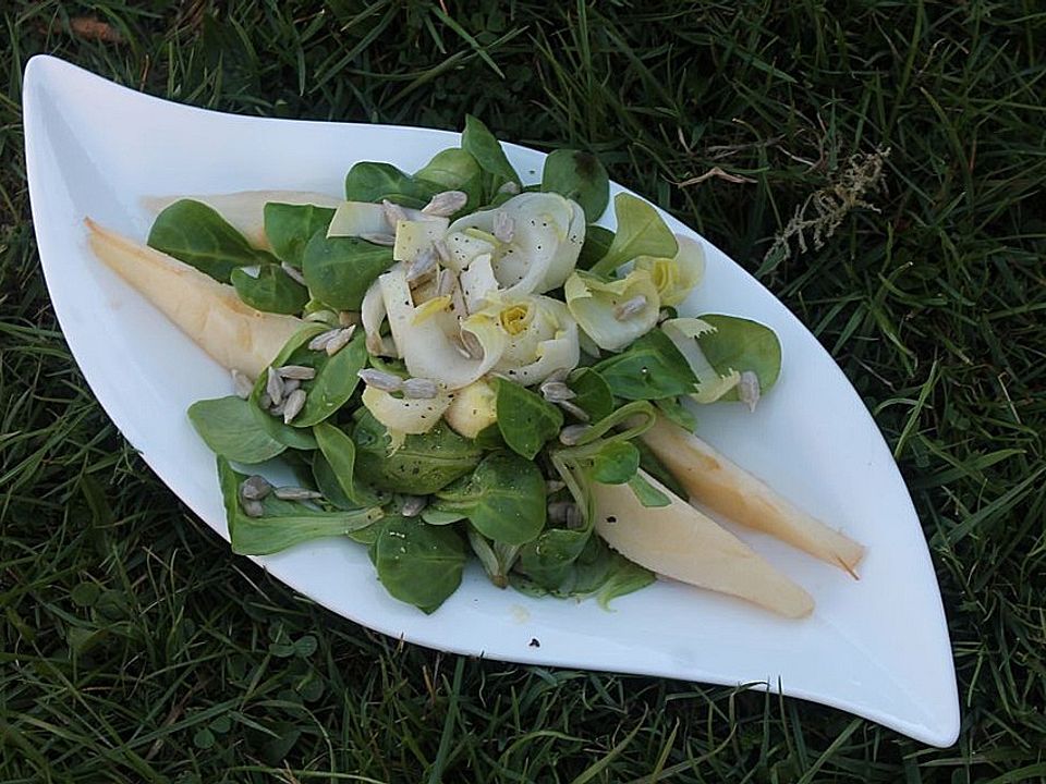 Feldsalat mit Chicoree und Birnen von Jakqui| Chefkoch