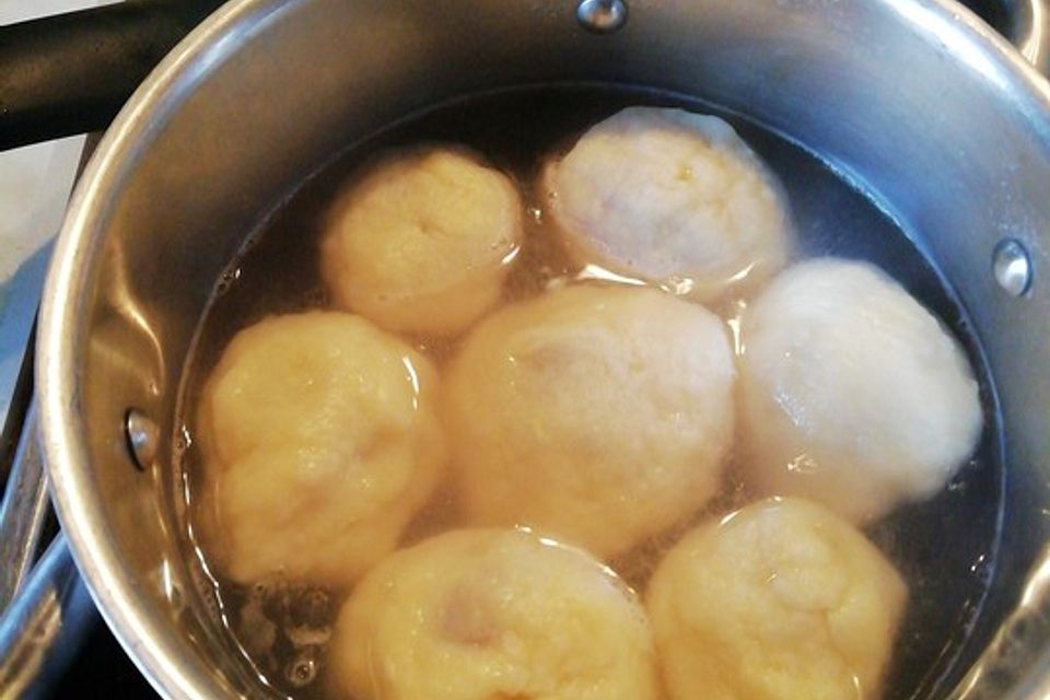 Zwetschgenknödel