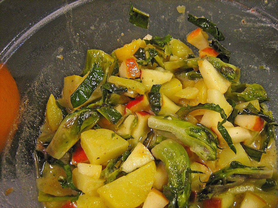 Löwenzahn - Salat von sissimuc| Chefkoch