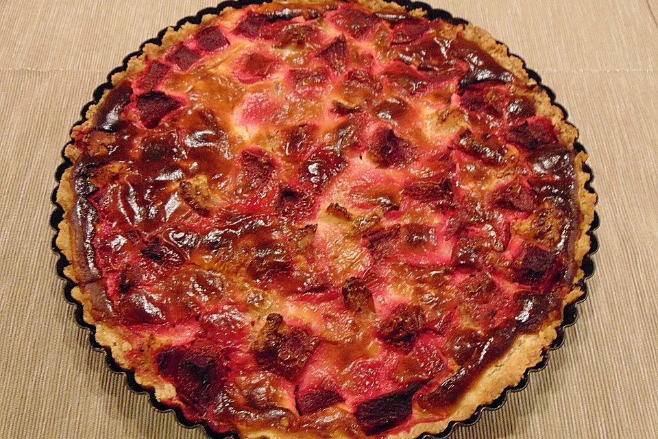 Tarte mit geräucherter Forelle und Roter Bete