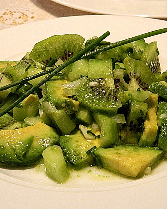 Gurken-Kiwi-Salat