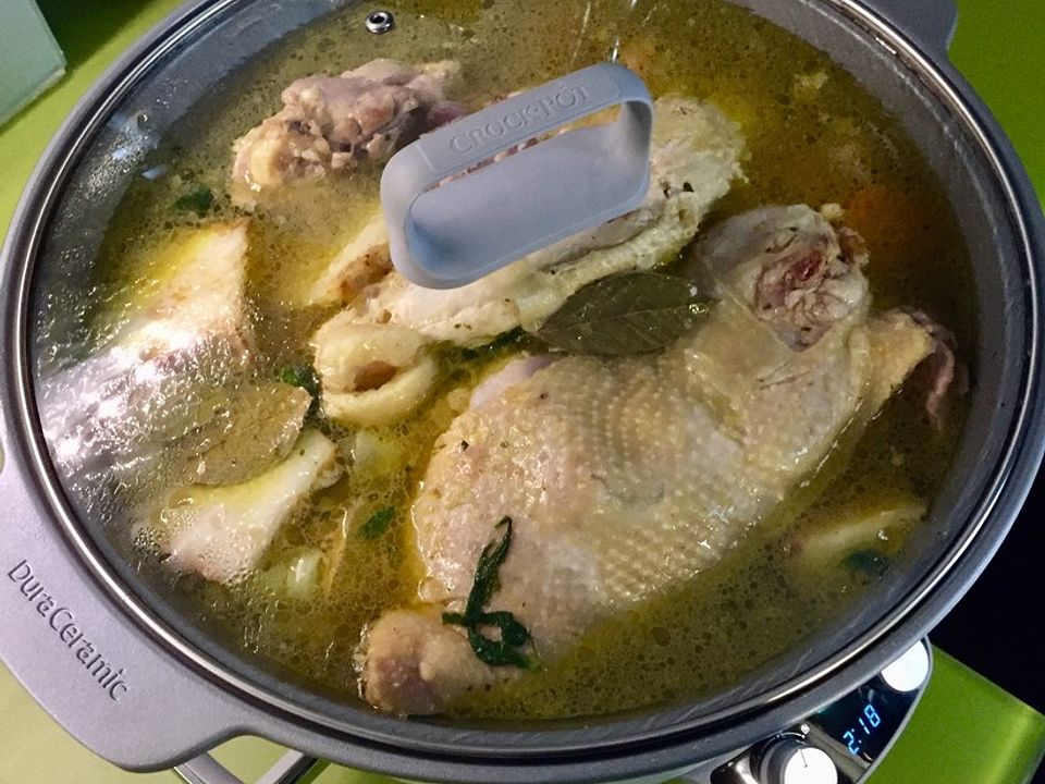 Hühnersuppe aus dem Slow Cooker von LenaBrinke| Chefkoch