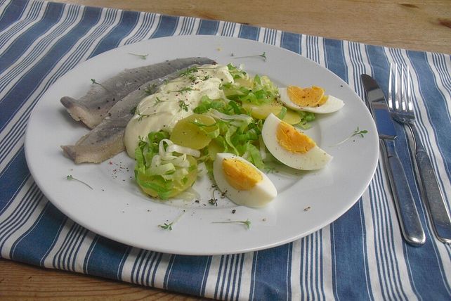 Endivien-Kartoffelsalat mit Matjes von remasch| Chefkoch