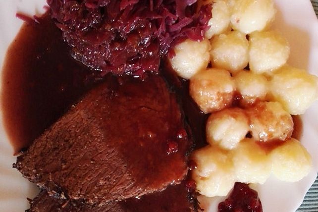 Rotwein-Balsamico-Rinderbraten mit feiner Brandy-Marsala-Note von ...