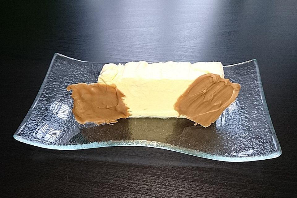 Eierlikör-Parfait mit selbst gemachtem Eierlikör