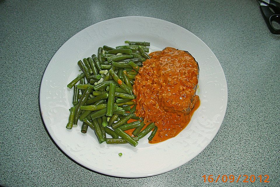 Koteletts in Paprika - Zwiebel Sauce