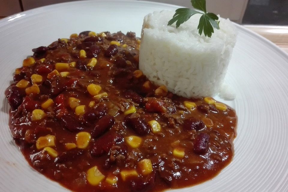 Chili con Carne mit Zimtnote aus dem Ofen