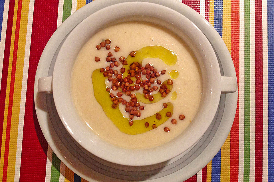 Pastinakensuppe Low Carb mit Buchweizen