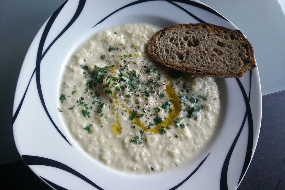 Pastinakensuppe Low Carb mit Buchweizen Pastinakensuppe Low Carb mit Buchweizen