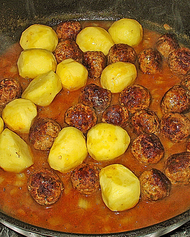 Albondigas (Fleischbällchen in Sherrysoße)