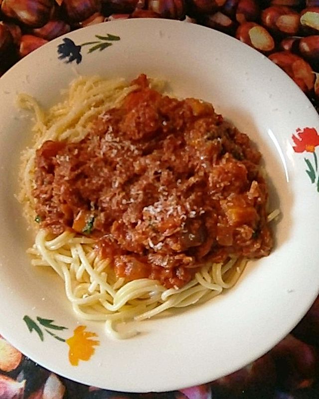Spaghetti mit Tomaten-Thunfischsauce
