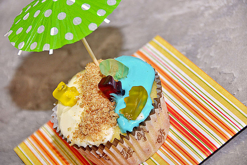 Cake on the Beach Cupcakes