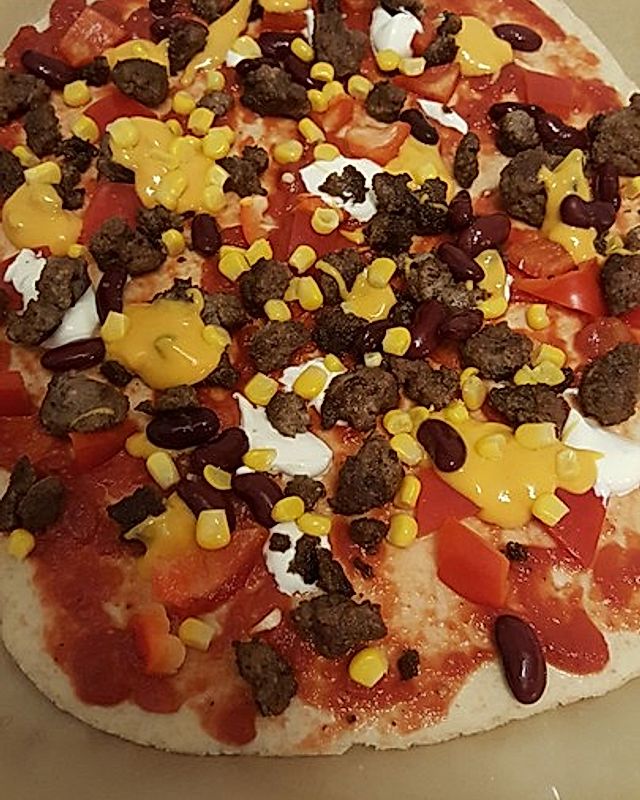 Hot cheese and beef Pizza "Miri"