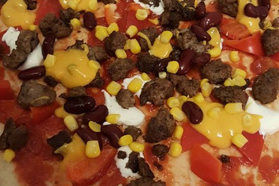 Hot cheese and beef Pizza "Miri"