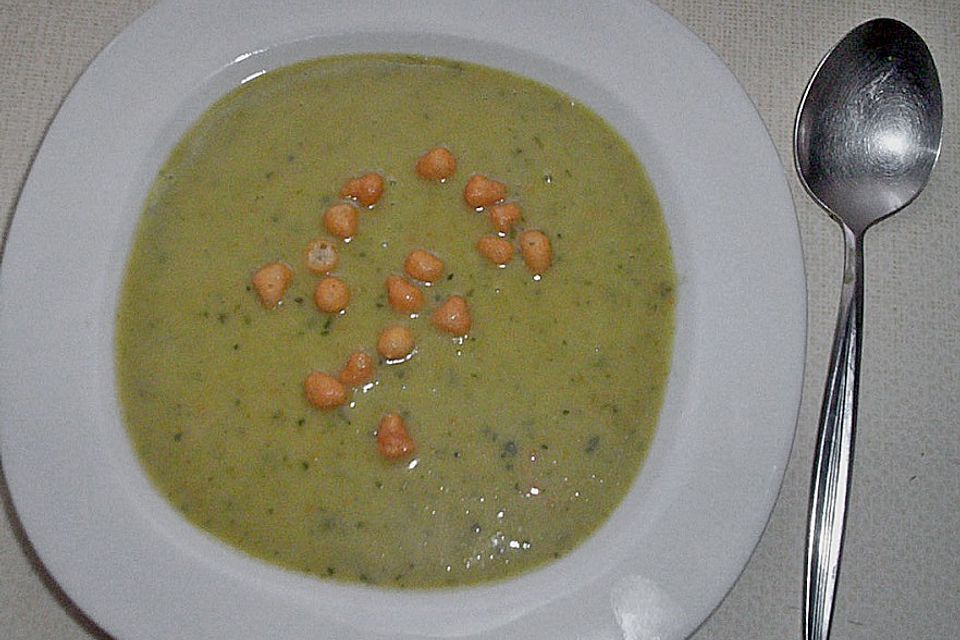 Bärlauchsuppe mit Chili