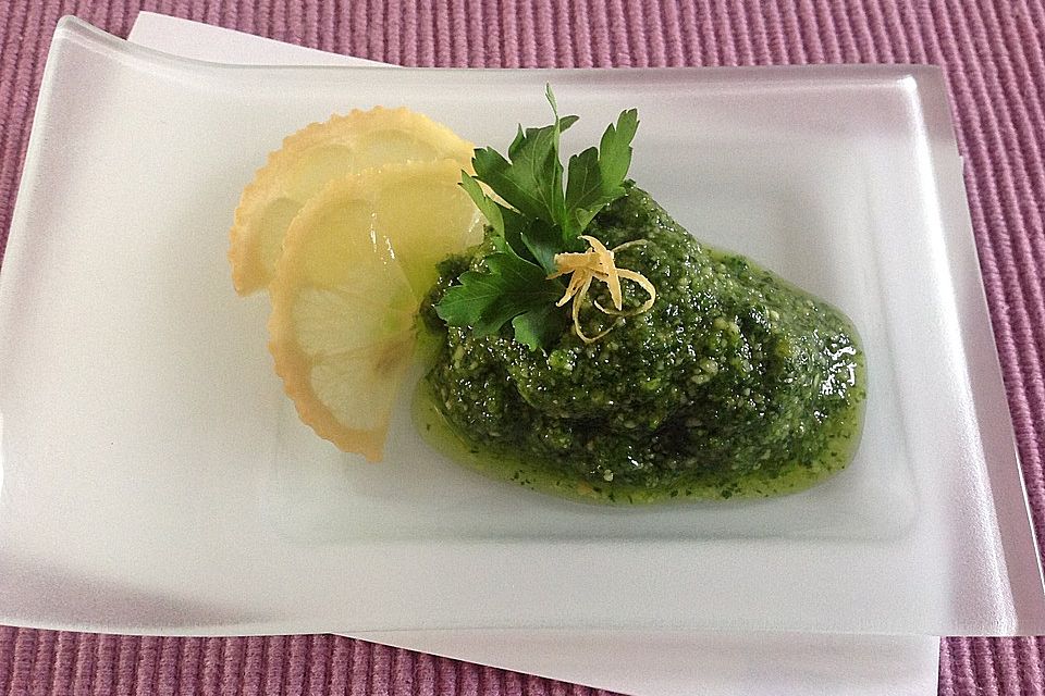 Macadamia-Petersilien-Pesto