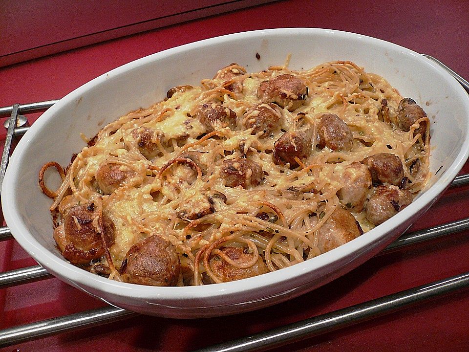 Spaghettiauflauf mit Bratwurstklößchen - Kochen Gut | kochengut.de