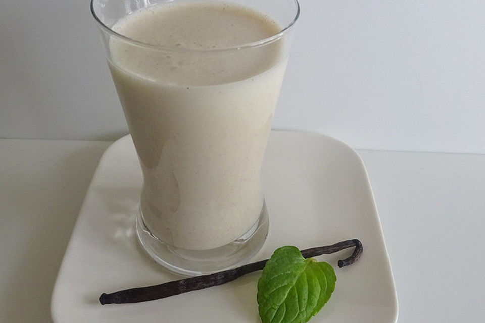 Bananenmilch mit Bailey's "Coffee"