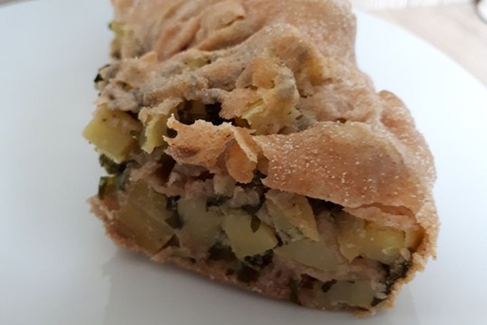 Erdäpfel-Bärlauch-Strudel