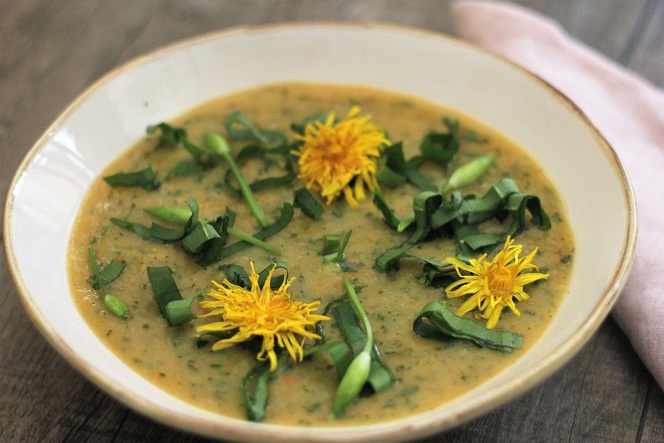 Neun-Kräuter-Suppe oder auch Gründonnerstagsuppe