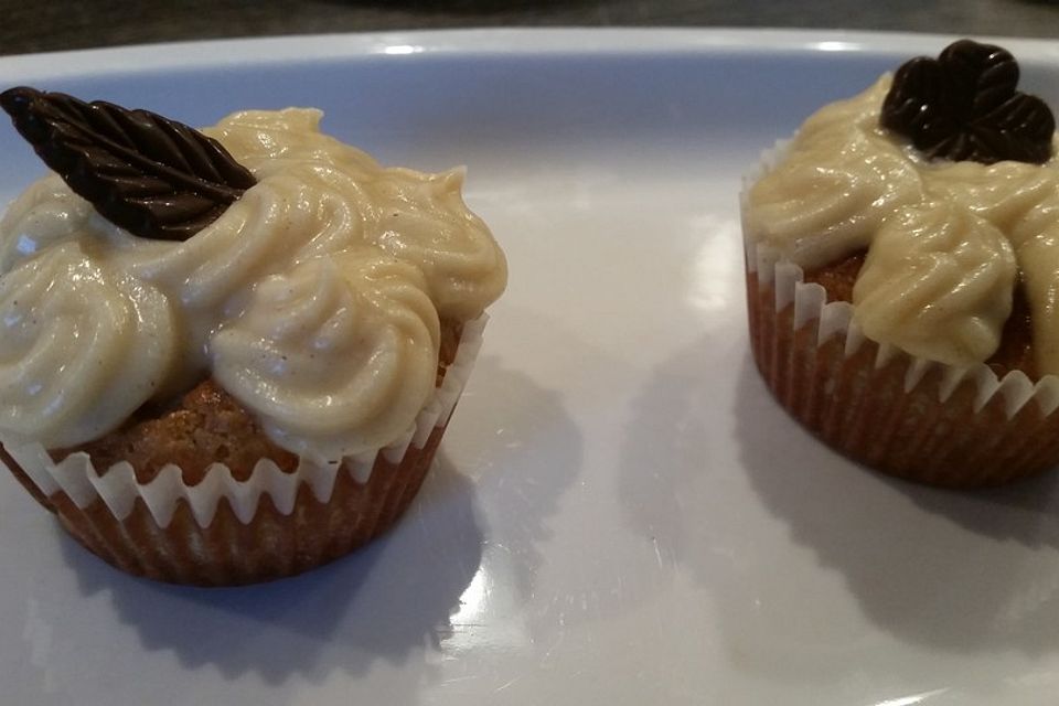 Bananen-Cupcakes mit Zimt-Frischkäse-Frosting