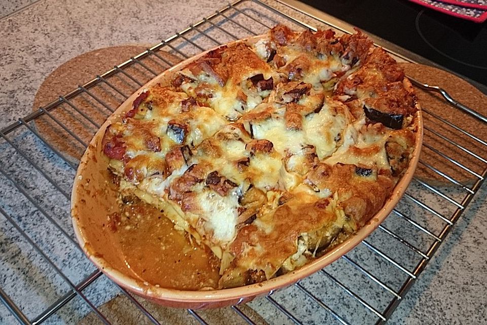 Lasagne mit Auberginen und Leberkäse