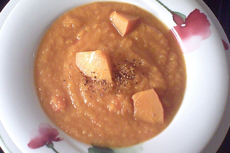 Schnelle Gemüsecremesuppe mit Kürbis