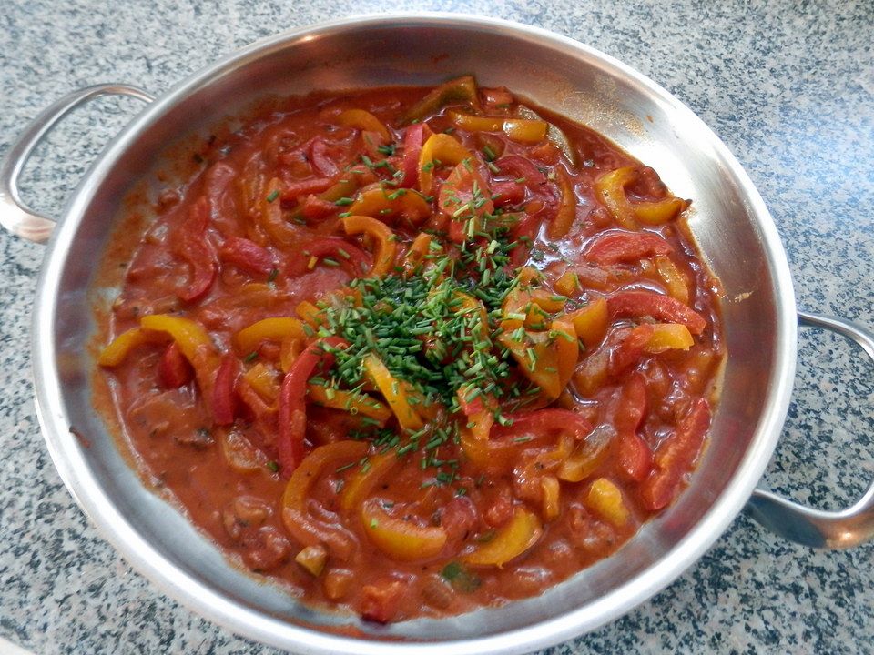 Einfaches Paprika-Tomaten-Gemüse von Mümpfäli| Chefkoch