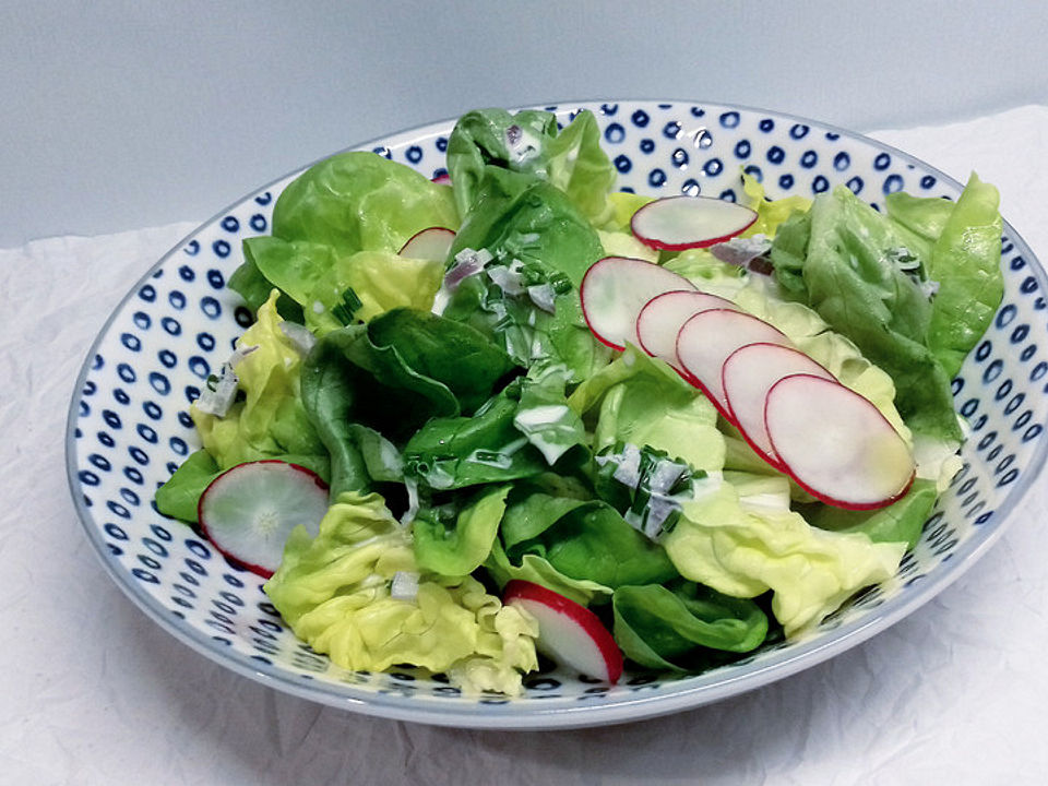 Frühlingshafter Kopfsalat mit Radieschen von patty89 | Chefkoch