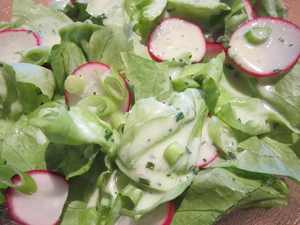 Frühlingshafter Kopfsalat mit Radieschen von patty89 | Chefkoch