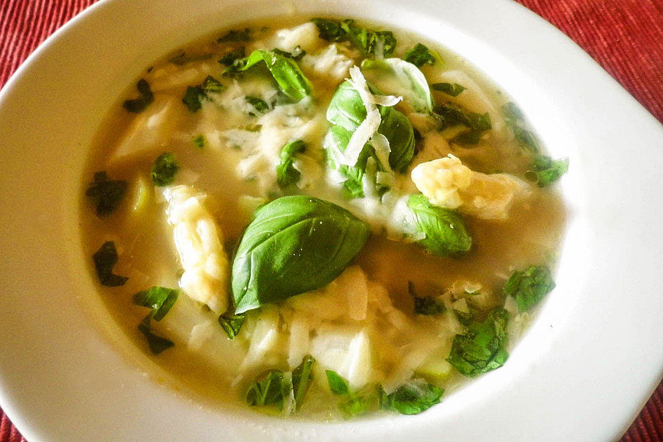 Smokeys Spargel-Zucchini-Suppe