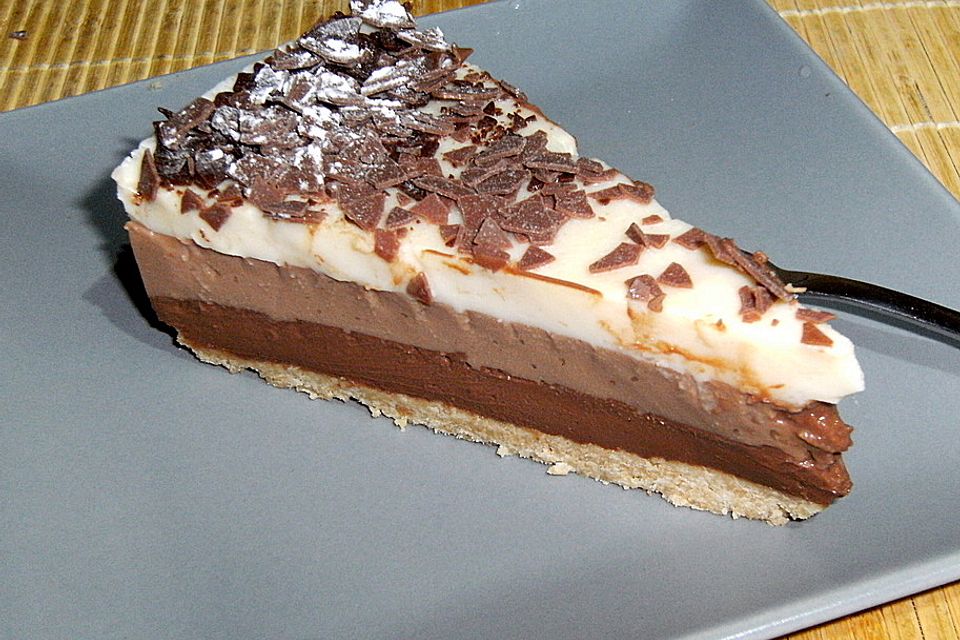 Tarta de tres chocolates