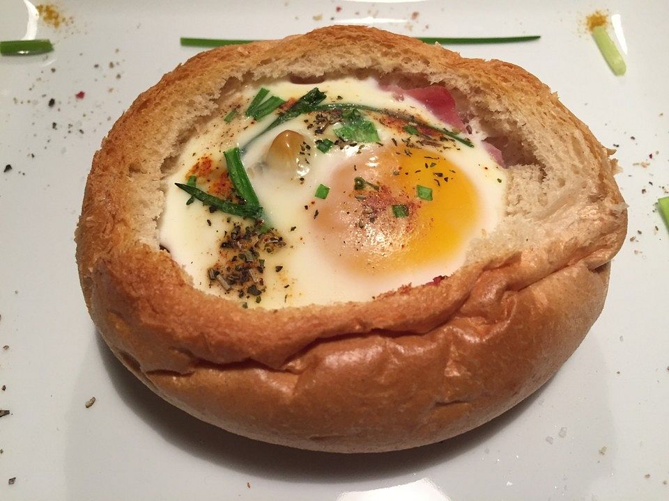 Mit Schinken und Ei gefüllte Frühstücksbrötchen von Atarikhan| Chefkoch