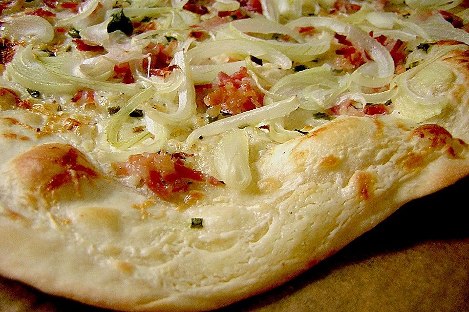 Elsässer Flammkuchen