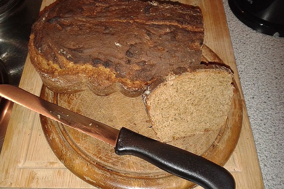 Dinkel-Roggen-Brot mit Honig und Malzbier