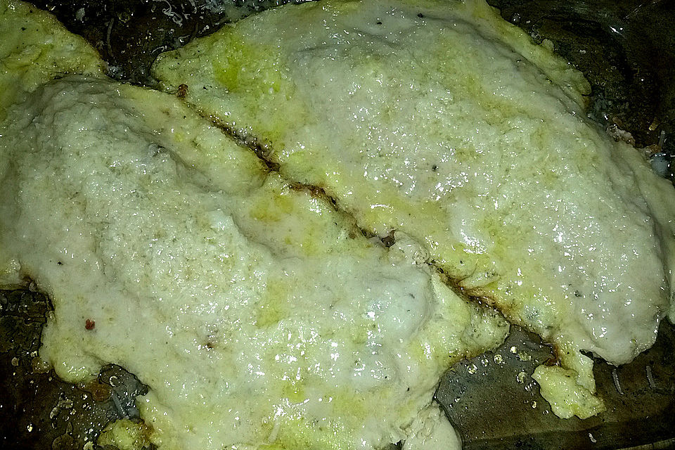 Putenschnitzel mit Parmesankruste Putenschnitzel mit Parmesankruste
