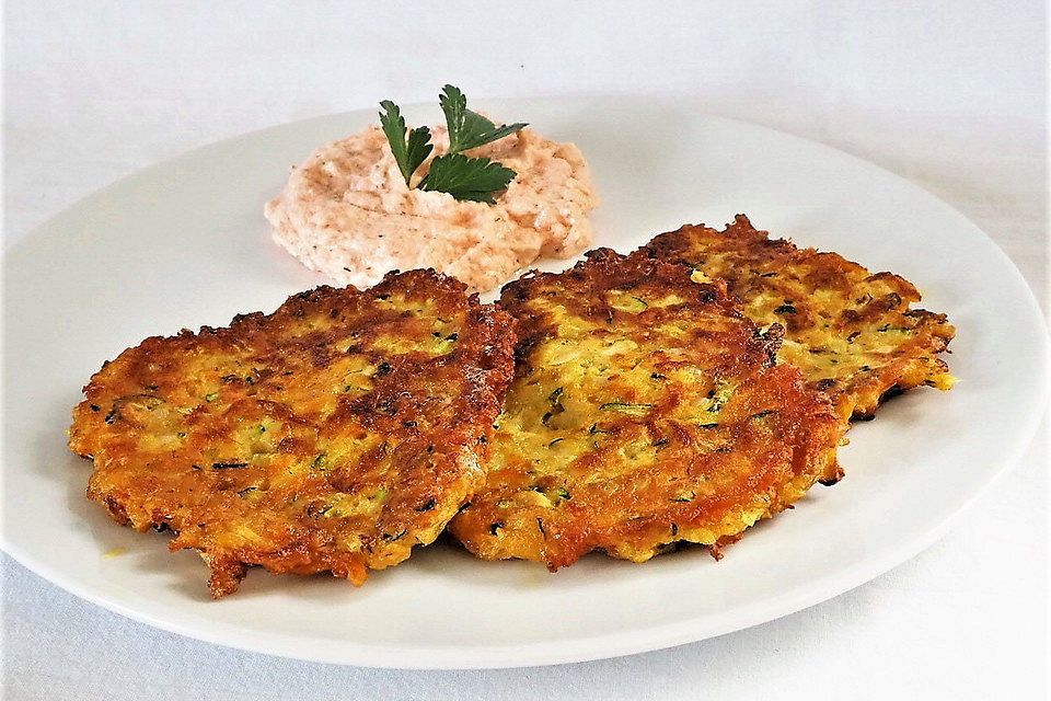 Zucchini-Möhren-Bratlinge